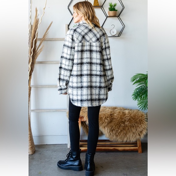 59 Plaid Tweed Flap Pocket Shacket/Jacket - Picture 7 of 7